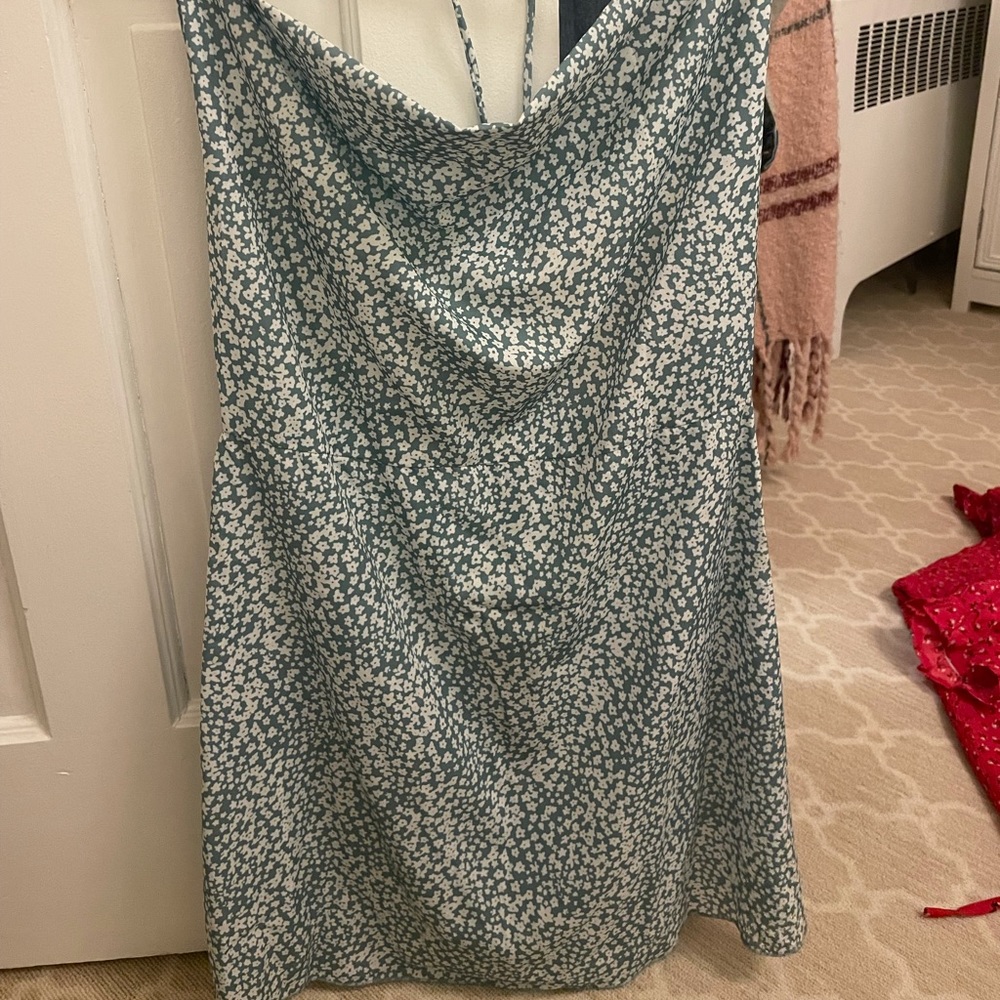 Floral dress from Beginning Boutique. US size 4. WORN ONCE!